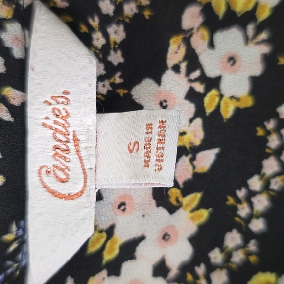 Candies Patterned Button-Up Blouse, Ladies size S - Picture 5 of 7